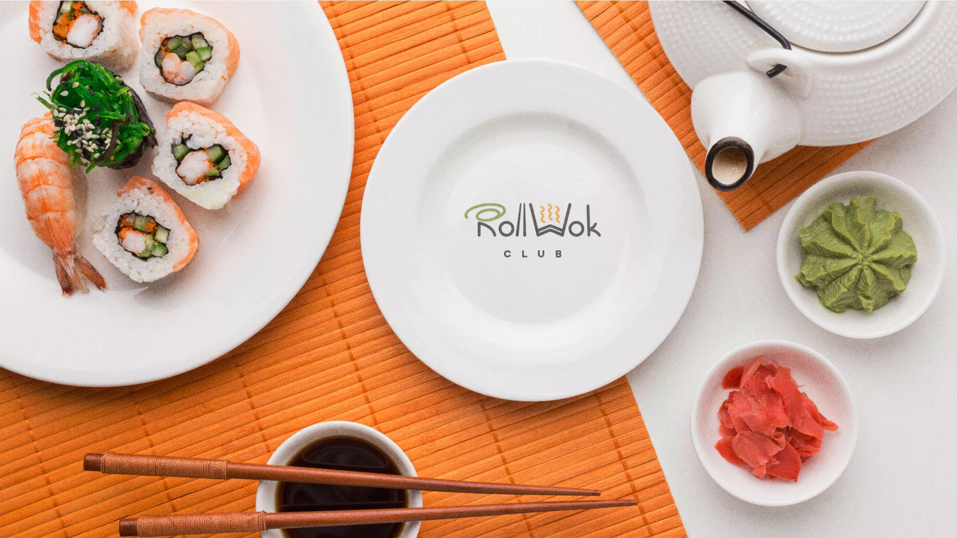 Разработка логотипа и фирменного стиля суши-бара «Roll Wok Club» в Самаре