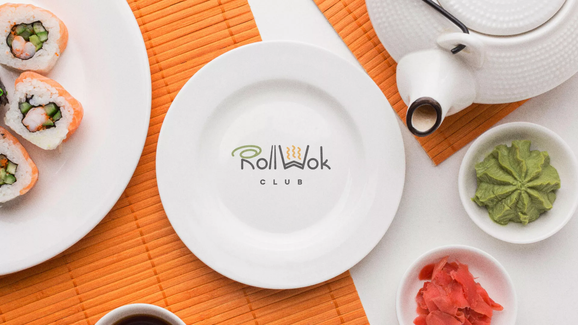 Разработка логотипа и фирменного стиля суши-бара «Roll Wok Club» в Самаре